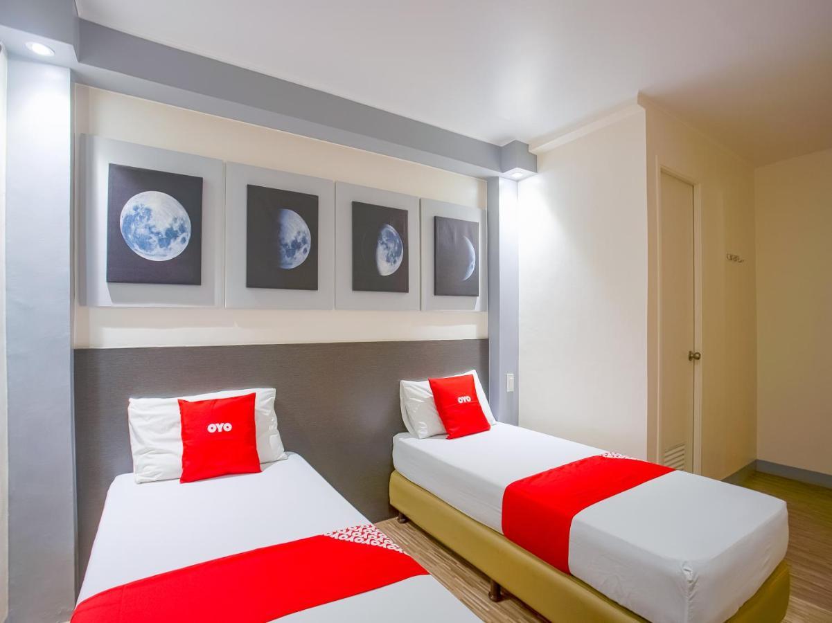 Oyo 793 Dg Budget Hotel Salem Pasay Esterno foto