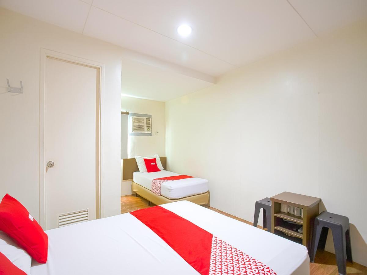 Oyo 793 Dg Budget Hotel Salem Pasay Esterno foto