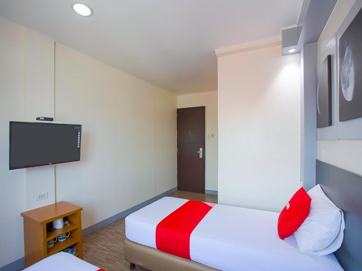 Oyo 793 Dg Budget Hotel Salem Pasay Esterno foto